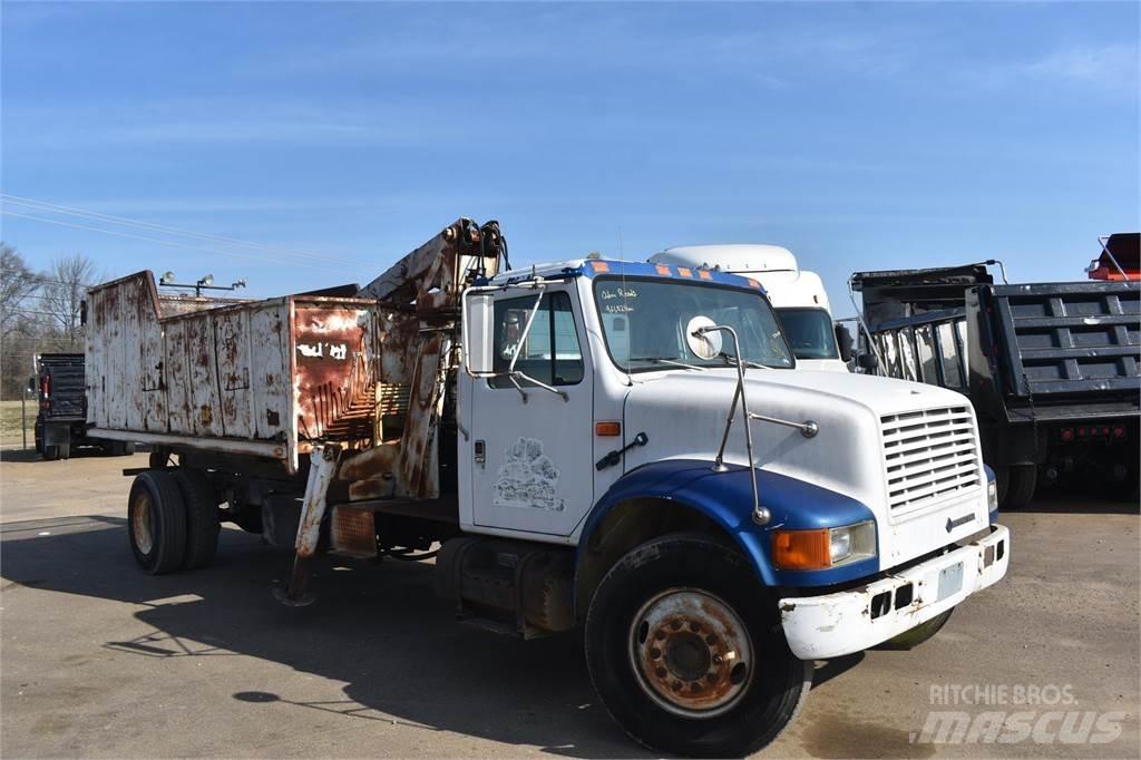 International 4900 Автомобильные краны