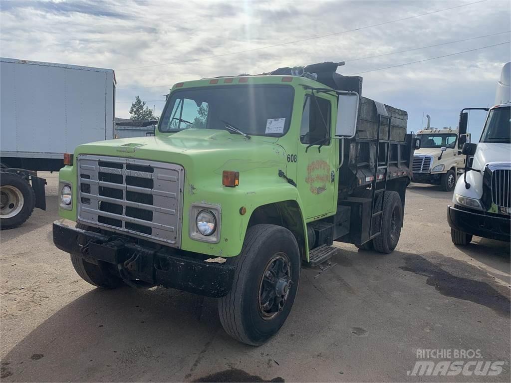 International M1754 Грузовики-Самосвалы