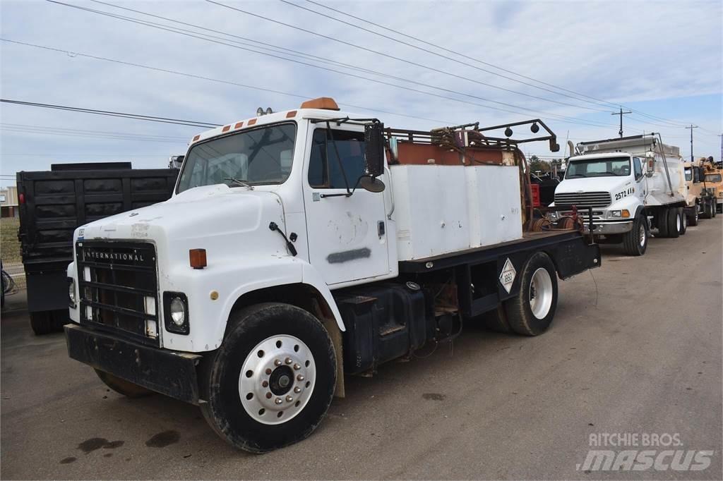 International S2300 Грузовики-цистерны