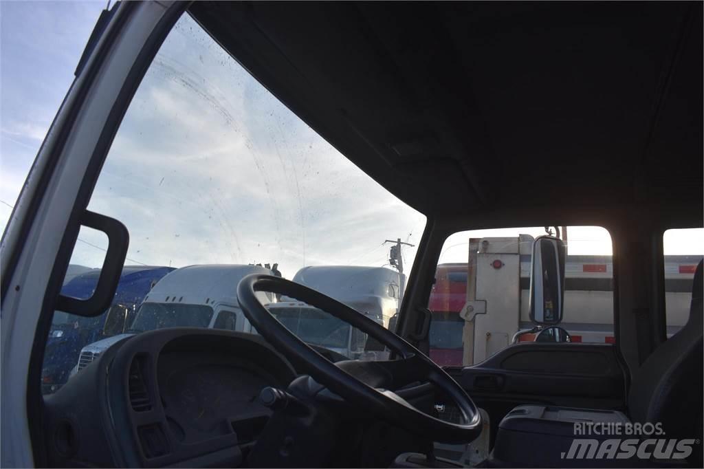 Isuzu FTR Грузовики-Самосвалы