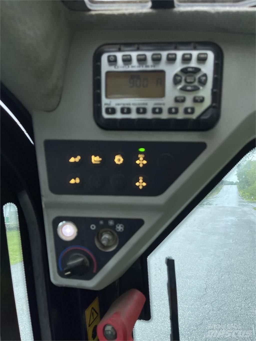 JCB 260T Мини-погрузчики