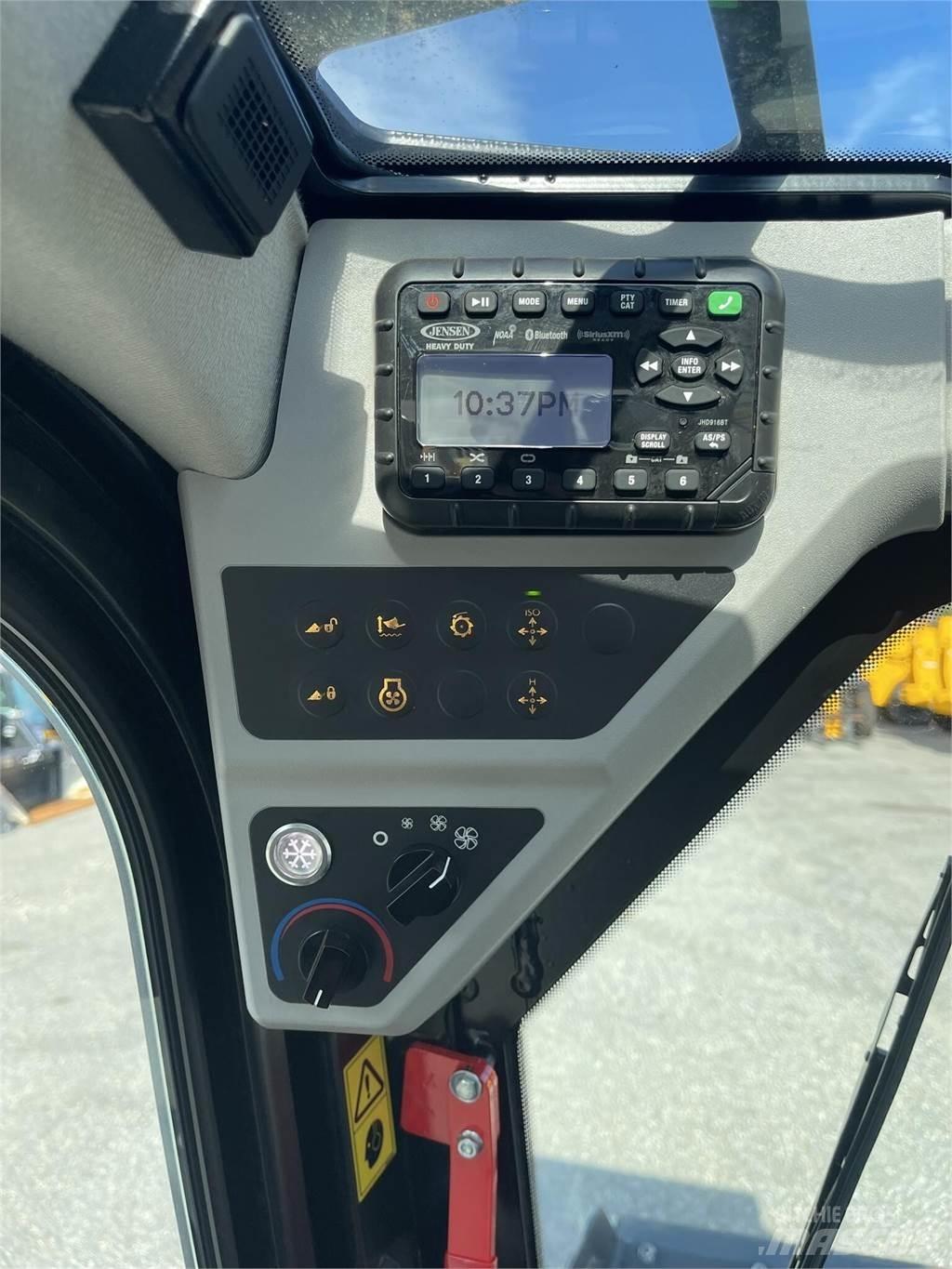 JCB 270 Мини-погрузчики
