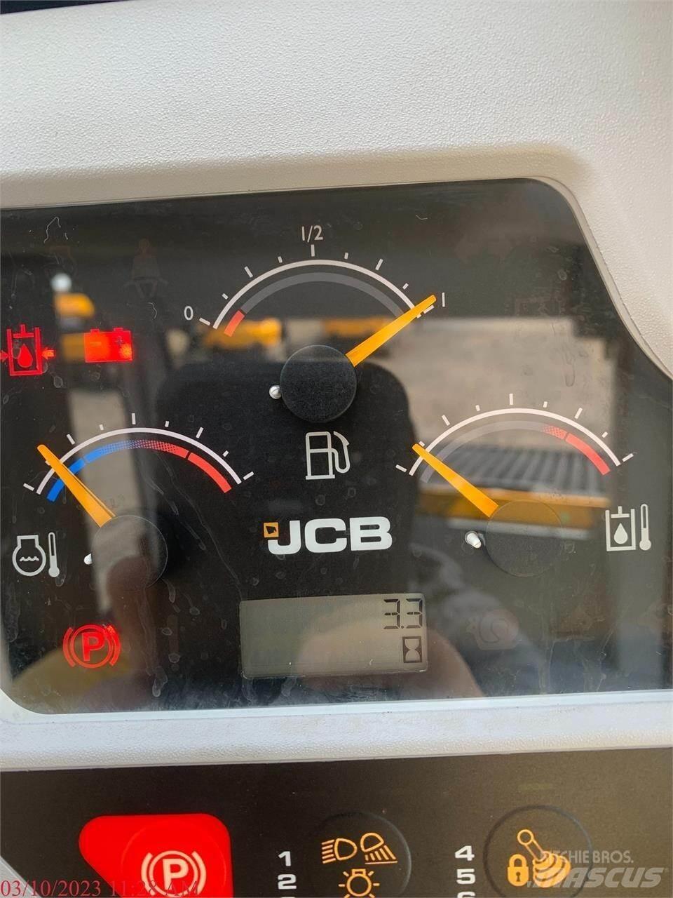 JCB 3TS-8T Мини-погрузчики
