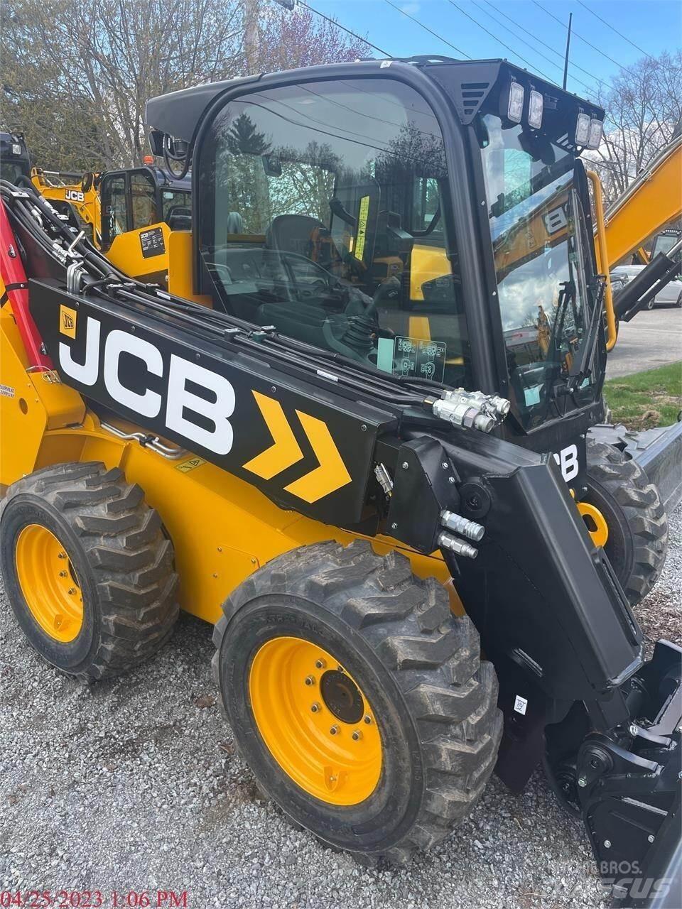 JCB 3TS-8W Мини-погрузчики