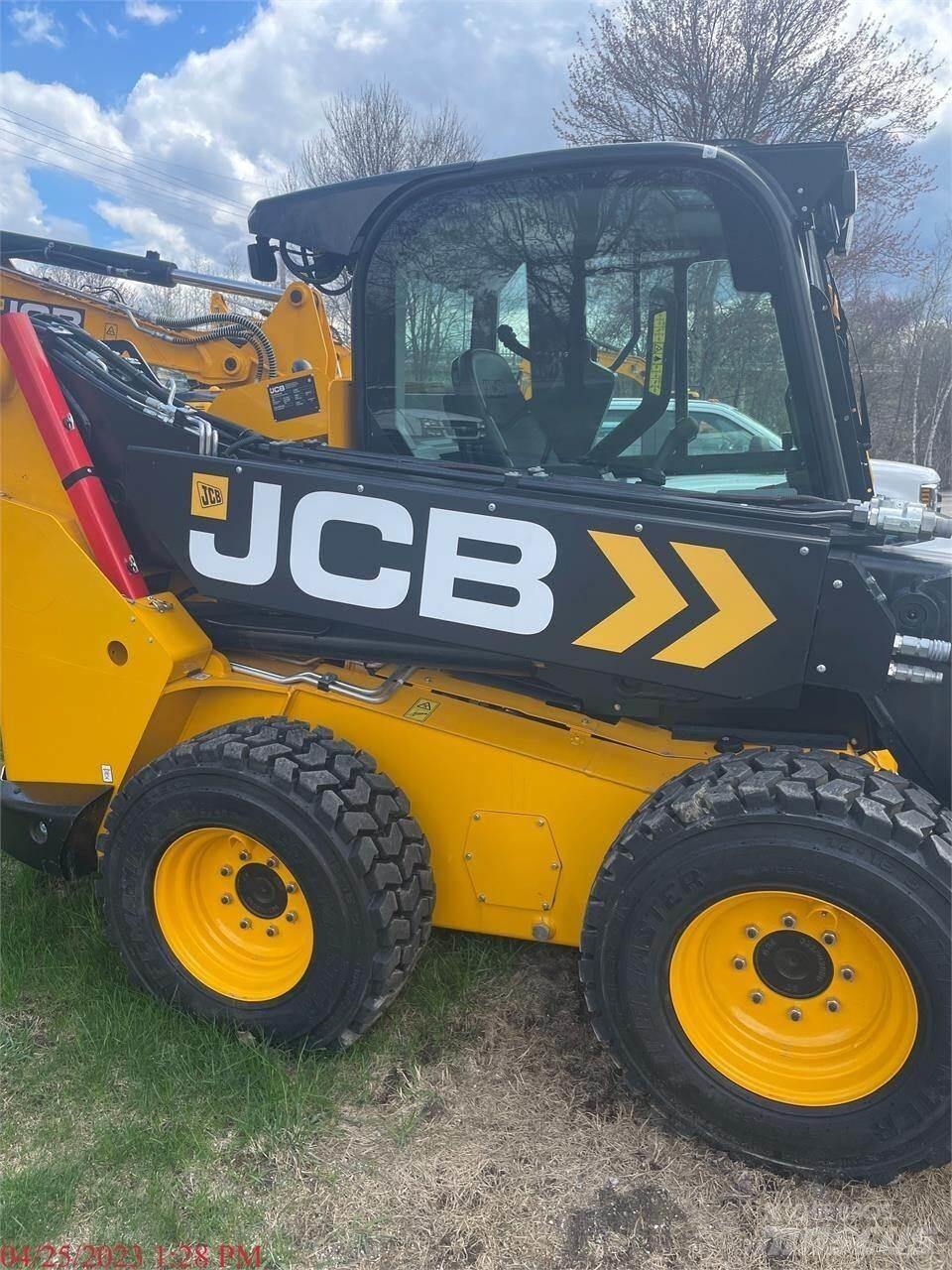JCB 3TS-8W Мини-погрузчики