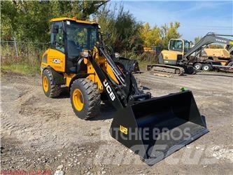 JCB 407 Фронтальные погрузчики