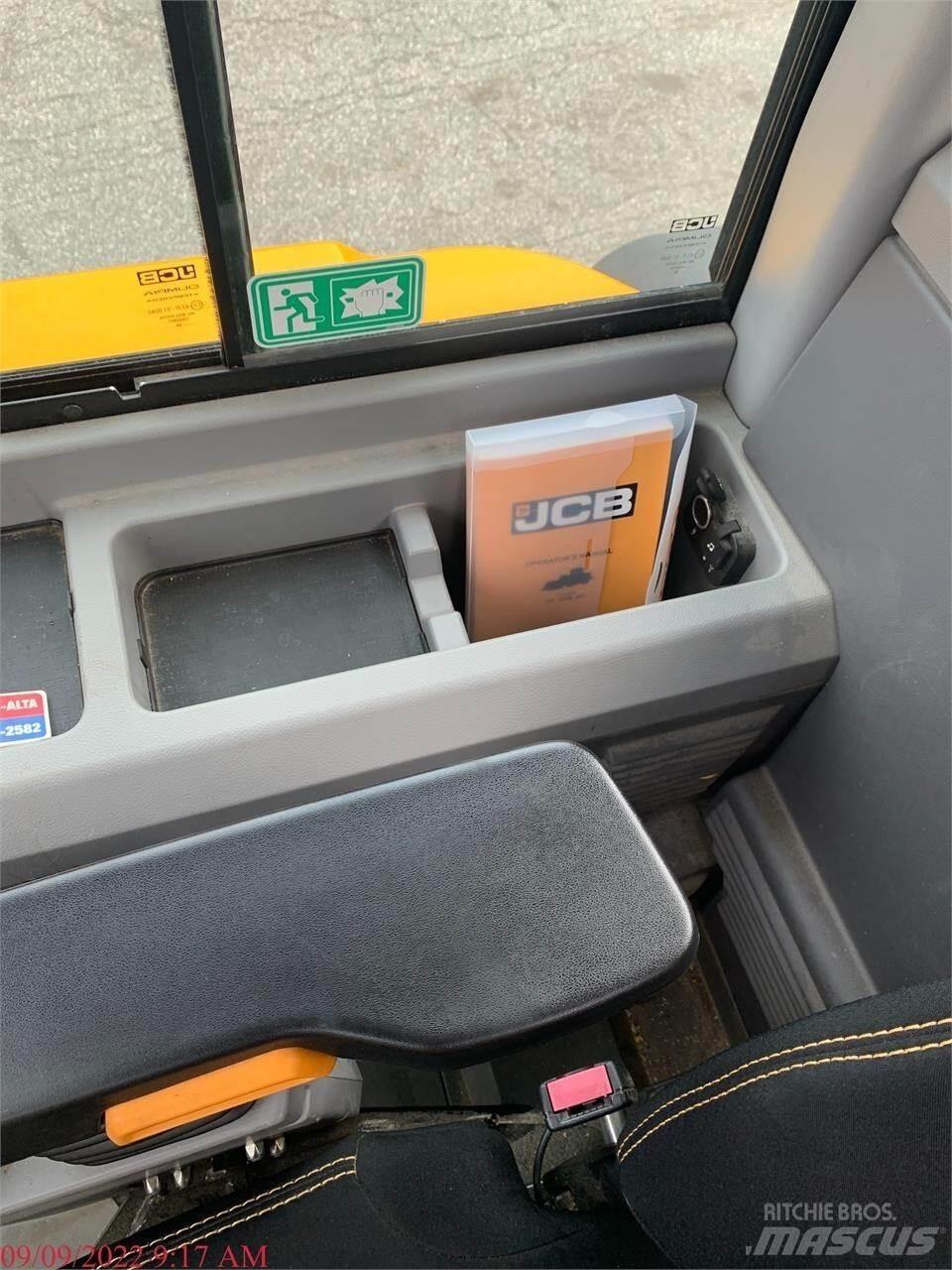JCB 427HT Фронтальные погрузчики
