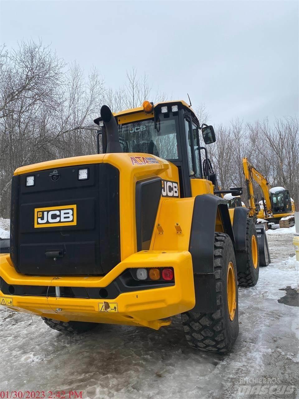 JCB 437HT Фронтальные погрузчики