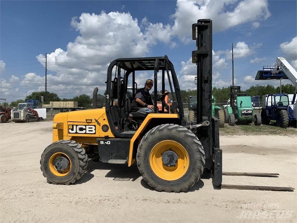 JCB 930 Внедорожные погрузчики