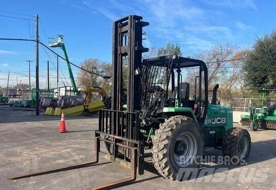 JCB 930 Внедорожные погрузчики