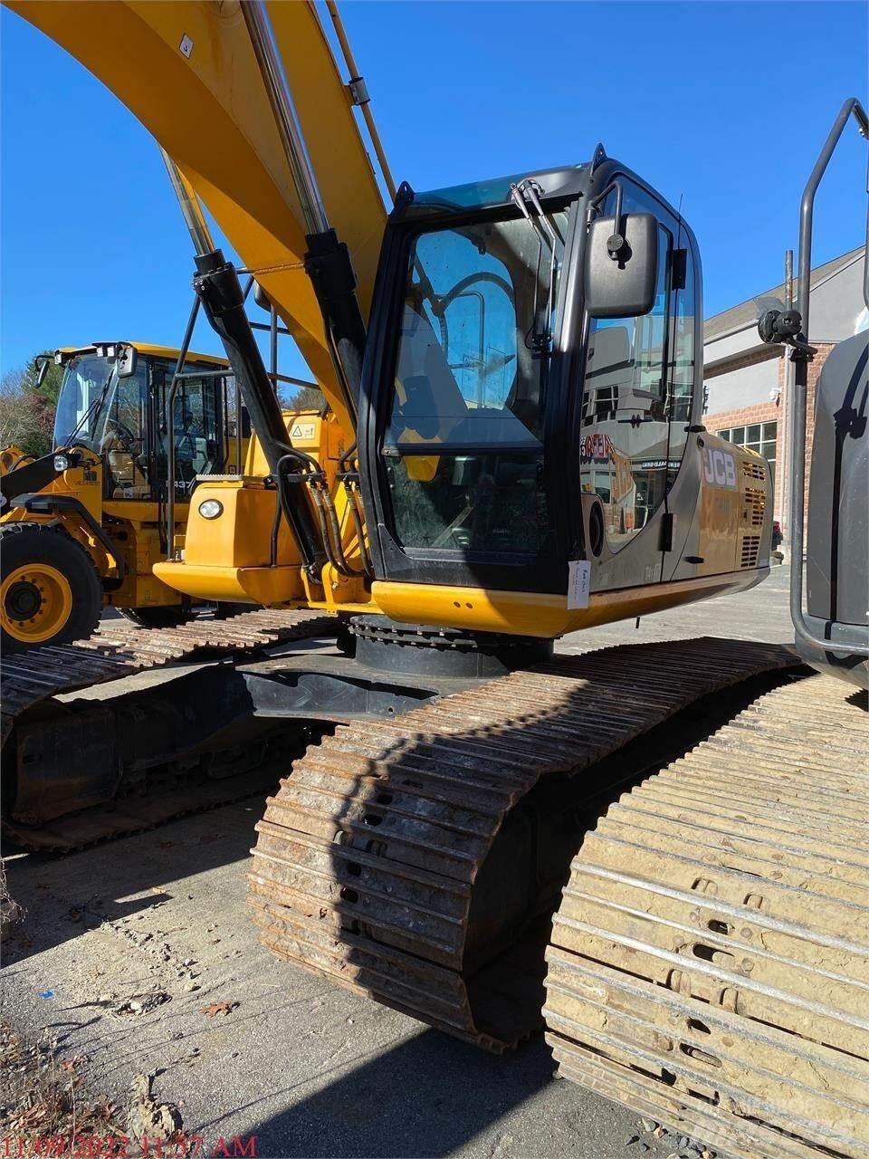 JCB JS220 Гусеничные экскаваторы