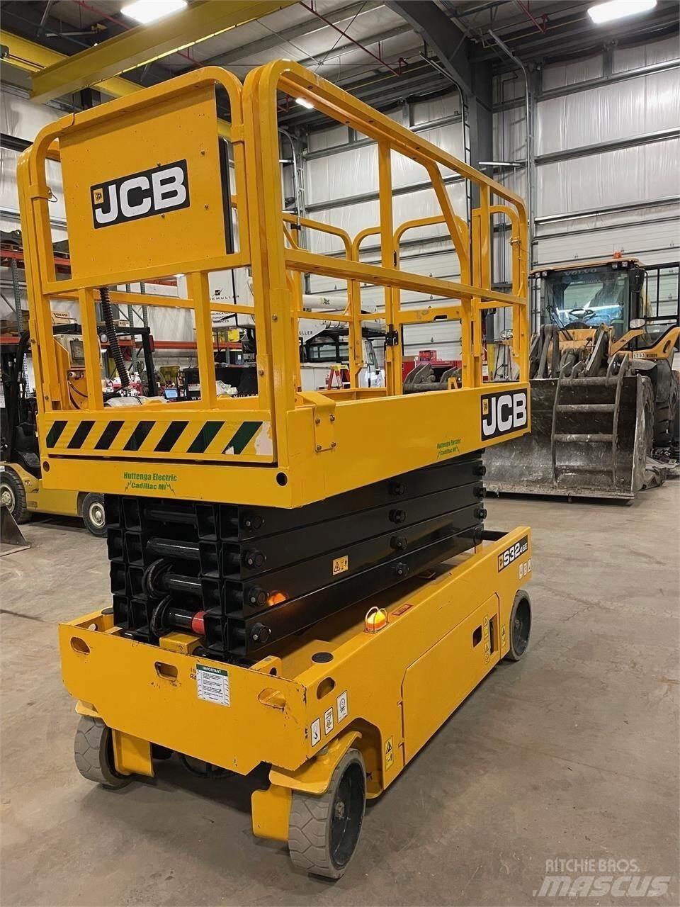 JCB S3246E Ножничные подъемники