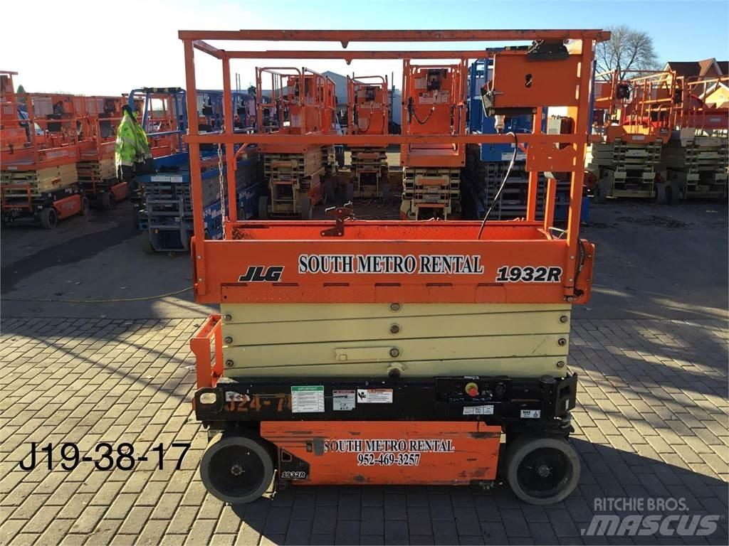 JLG 1932R Ножничные подъемники
