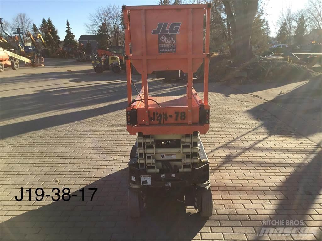 JLG 1932R Ножничные подъемники