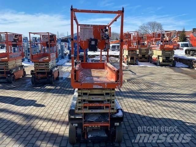 JLG 1932R Ножничные подъемники