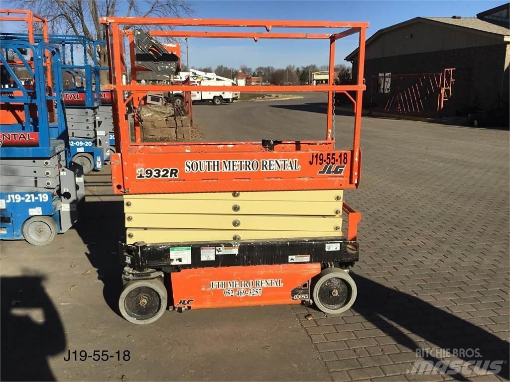 JLG 1932R Ножничные подъемники