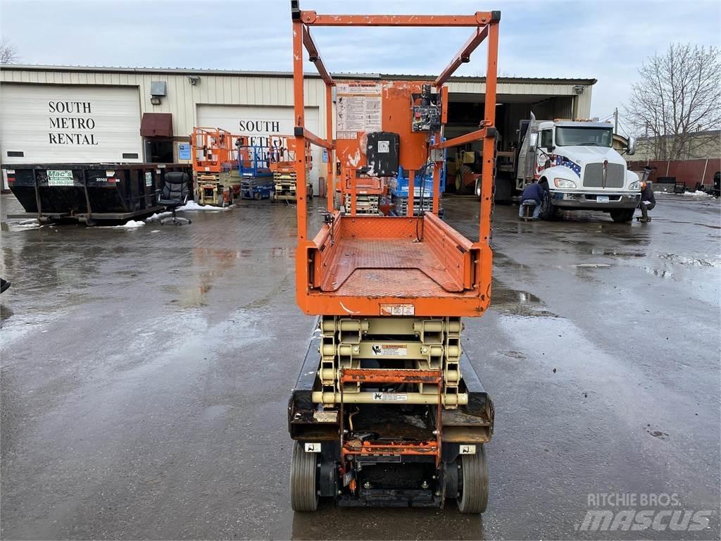 JLG 1932R Ножничные подъемники