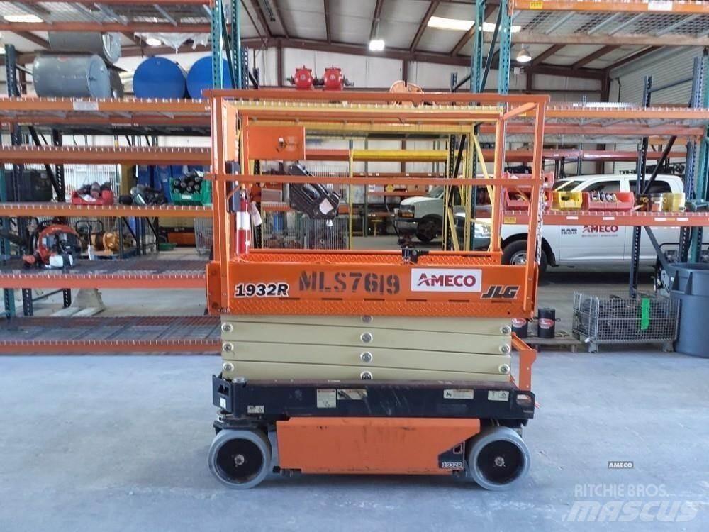 JLG 1932R Ножничные подъемники