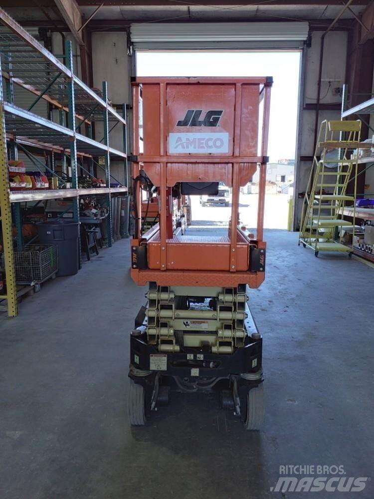 JLG 1932R Ножничные подъемники