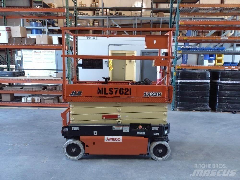 JLG 1932R Ножничные подъемники