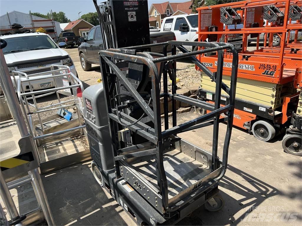 JLG 20MVL Вертикальные мачтовые подъемники