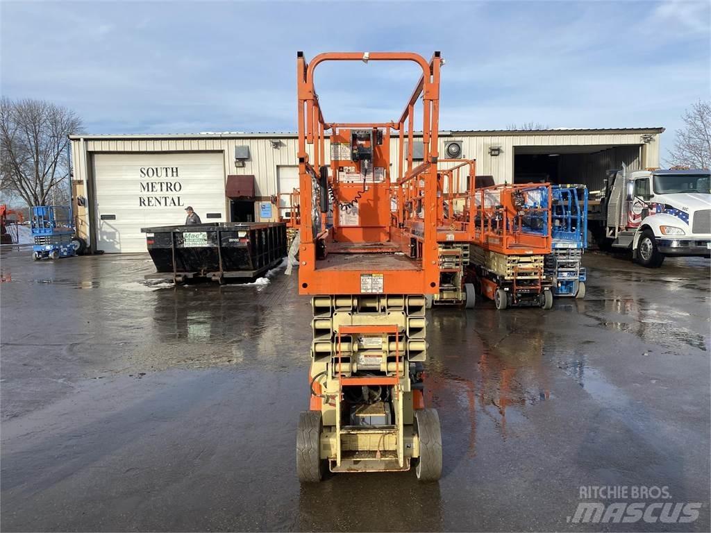 JLG 2632ES Ножничные подъемники