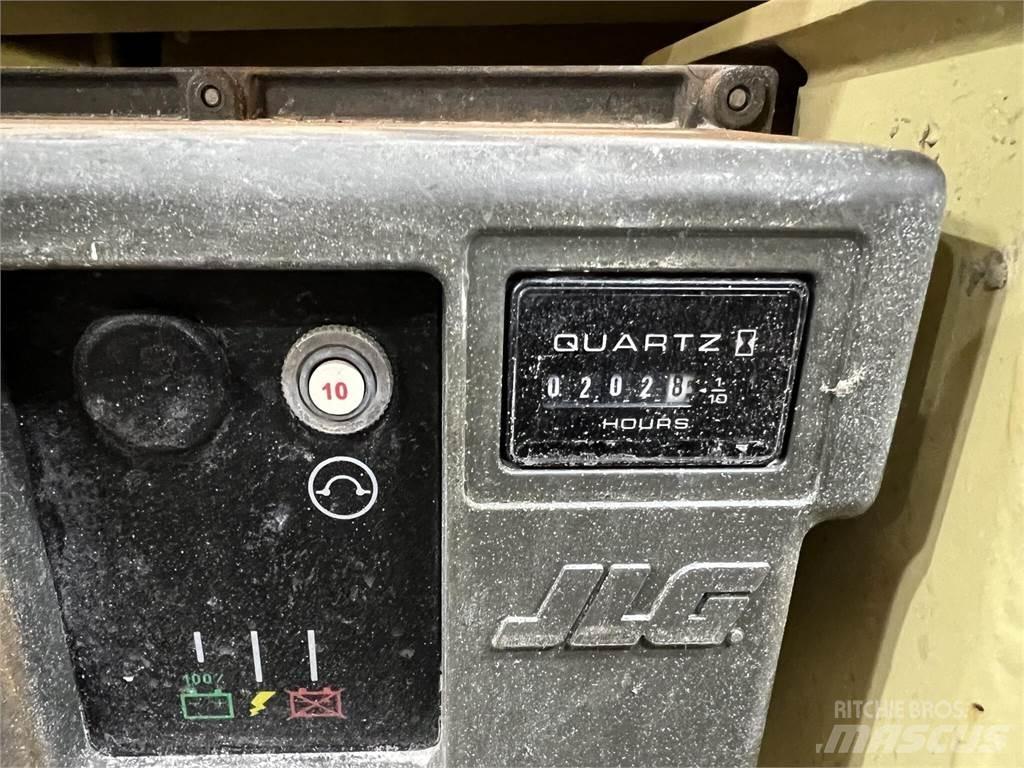 JLG 2632ES Ножничные подъемники