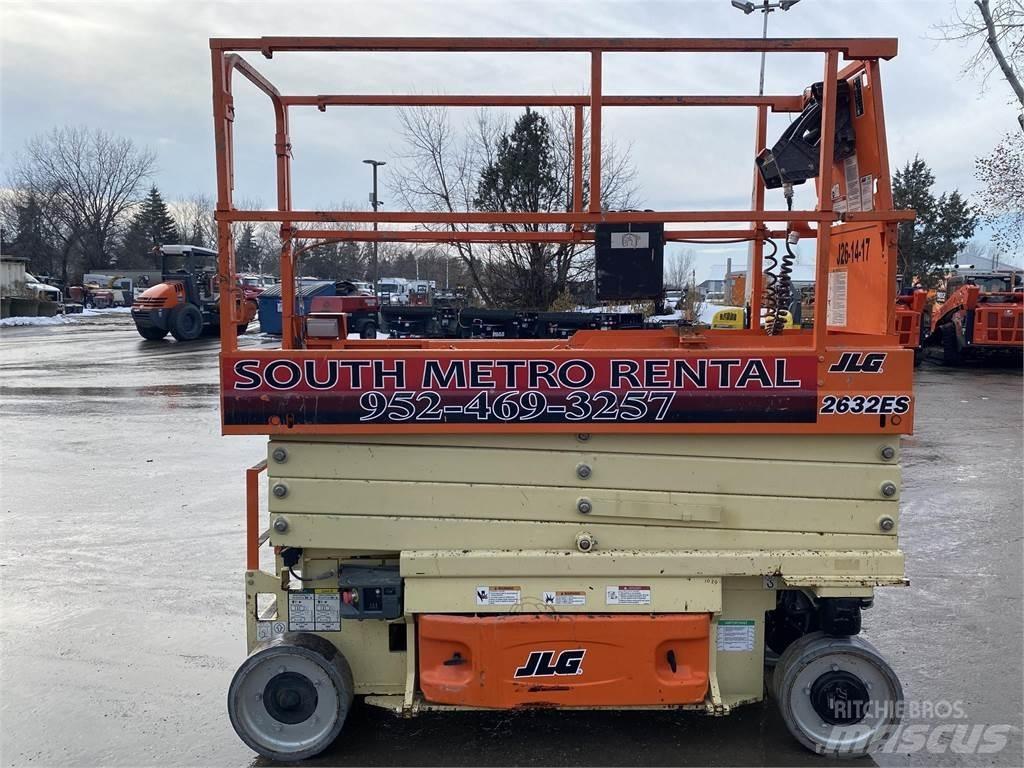 JLG 2632ES Ножничные подъемники