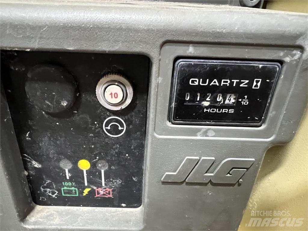 JLG 2632ES Ножничные подъемники