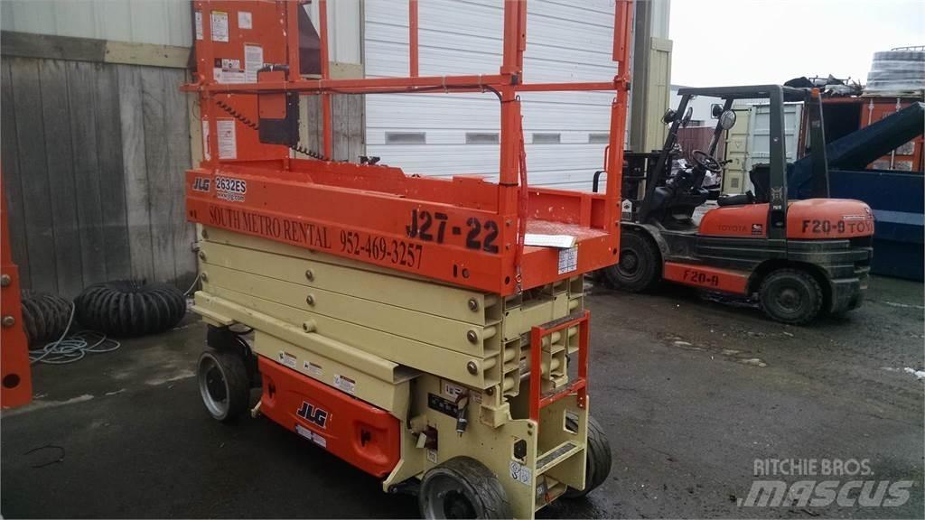 JLG 2632ES Ножничные подъемники