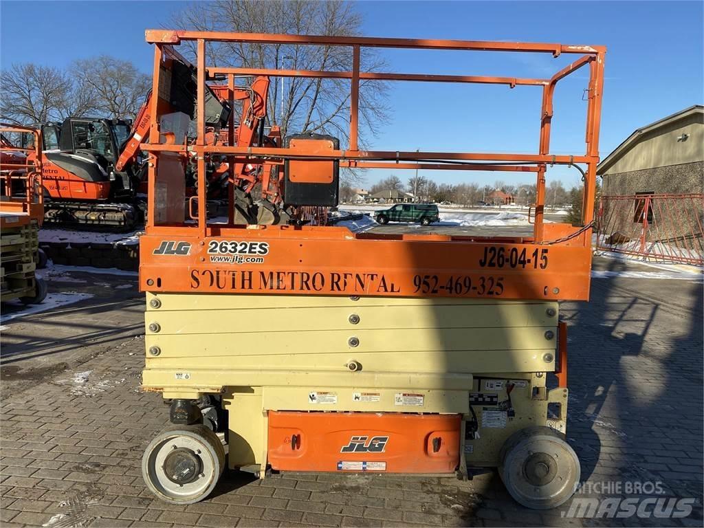 JLG 2632ES Ножничные подъемники