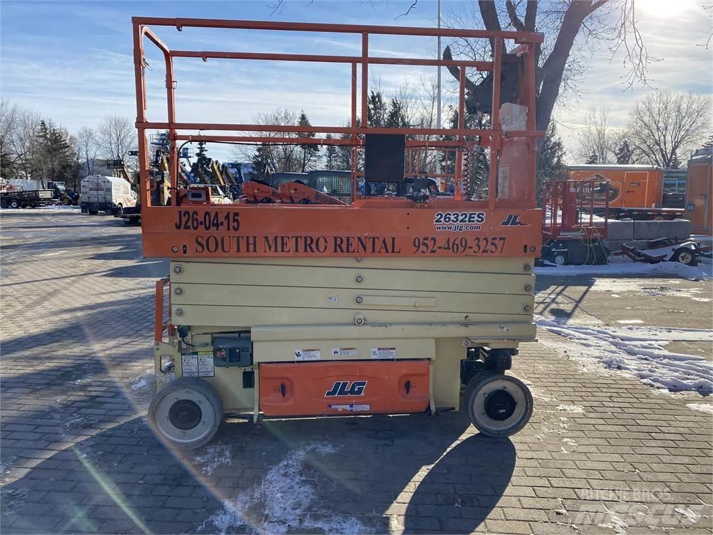 JLG 2632ES Ножничные подъемники