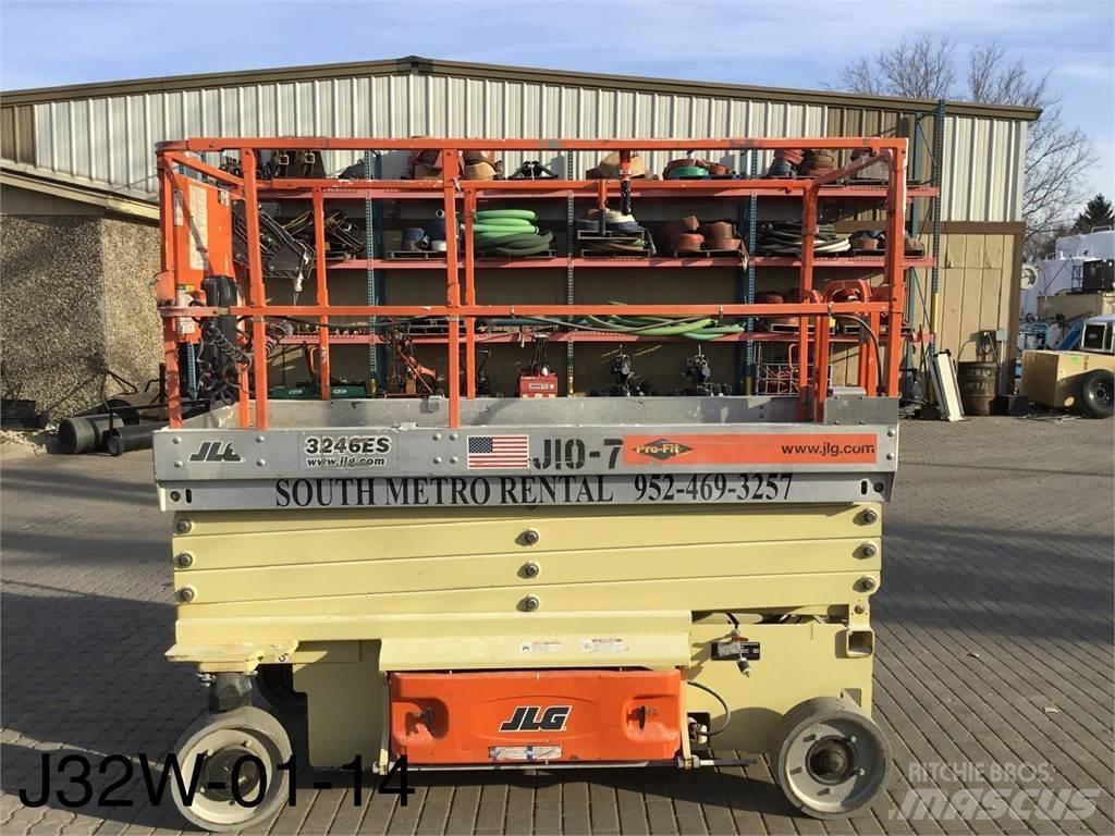 JLG 3246ES Ножничные подъемники