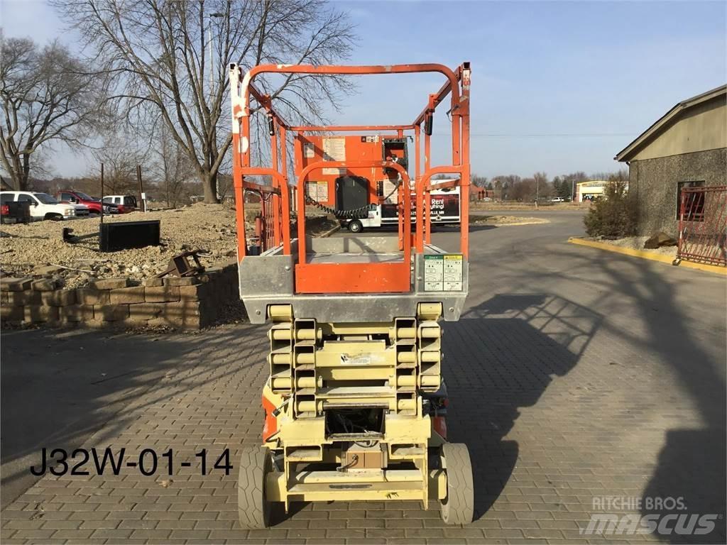 JLG 3246ES Ножничные подъемники