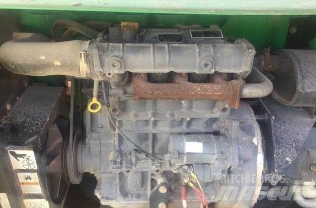 JLG 4394RT Ножничные подъемники