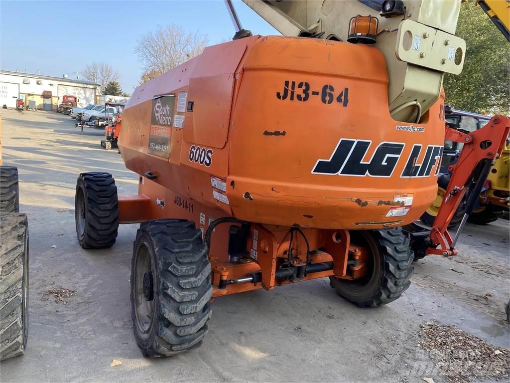 JLG 600S Телескопические подъемники