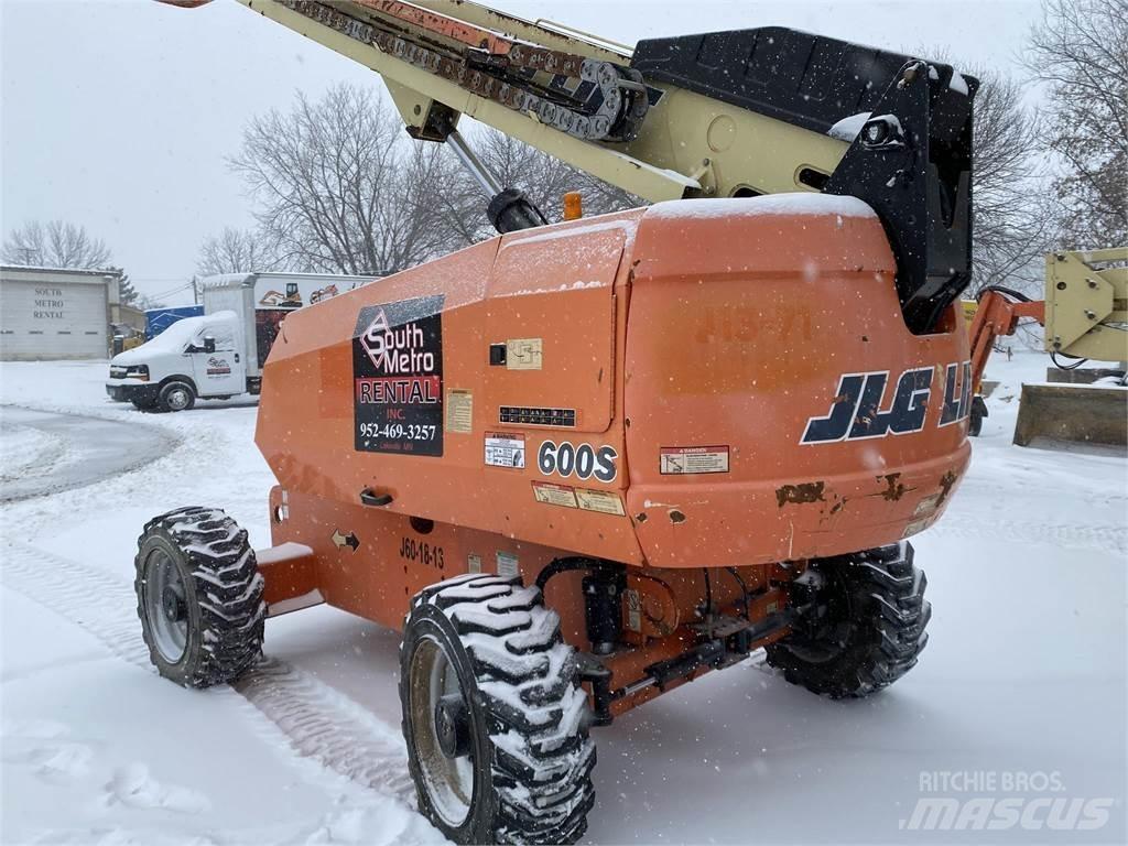 JLG 600S Телескопические подъемники