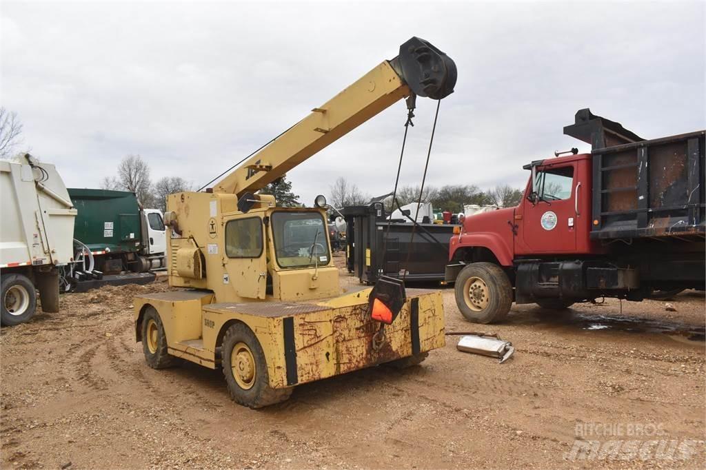 JLG 886 Автокраны вездеходы