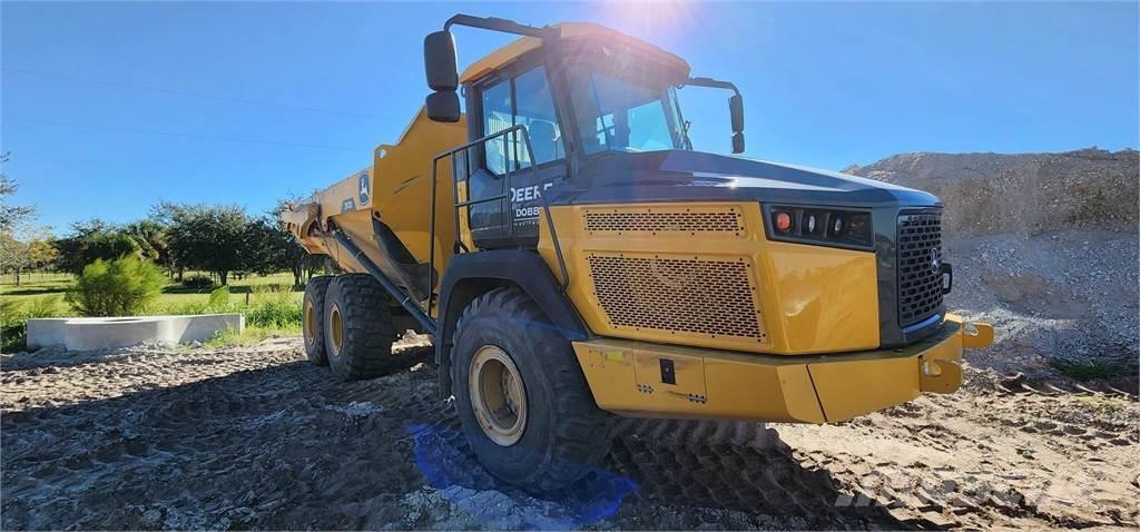 John Deere 310E Шарнирно-сочленённые самосвалы