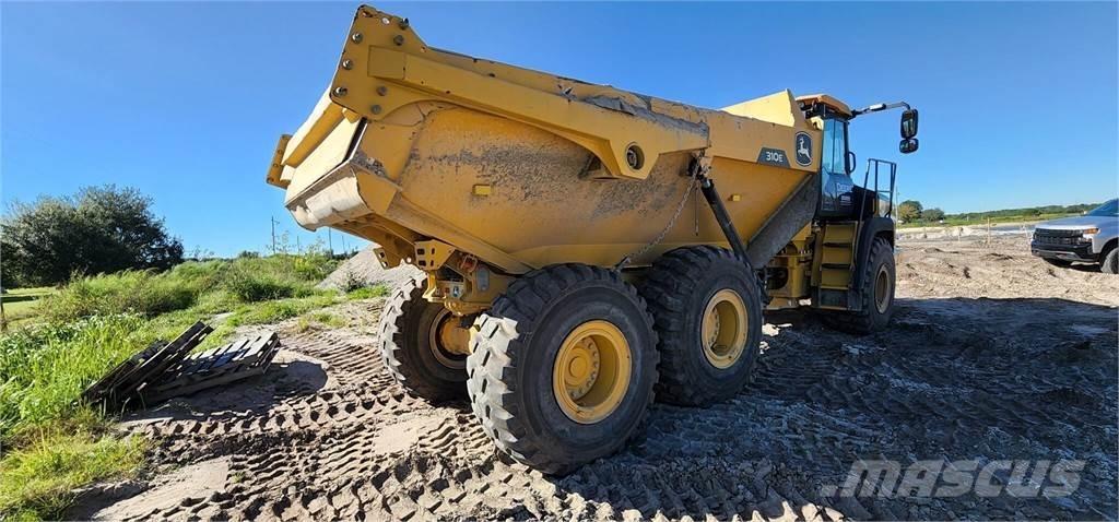 John Deere 310E Шарнирно-сочленённые самосвалы