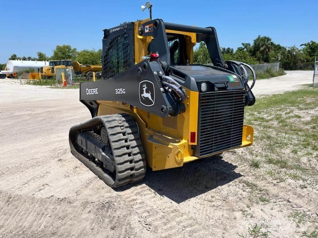 John Deere 325G Мини-погрузчики
