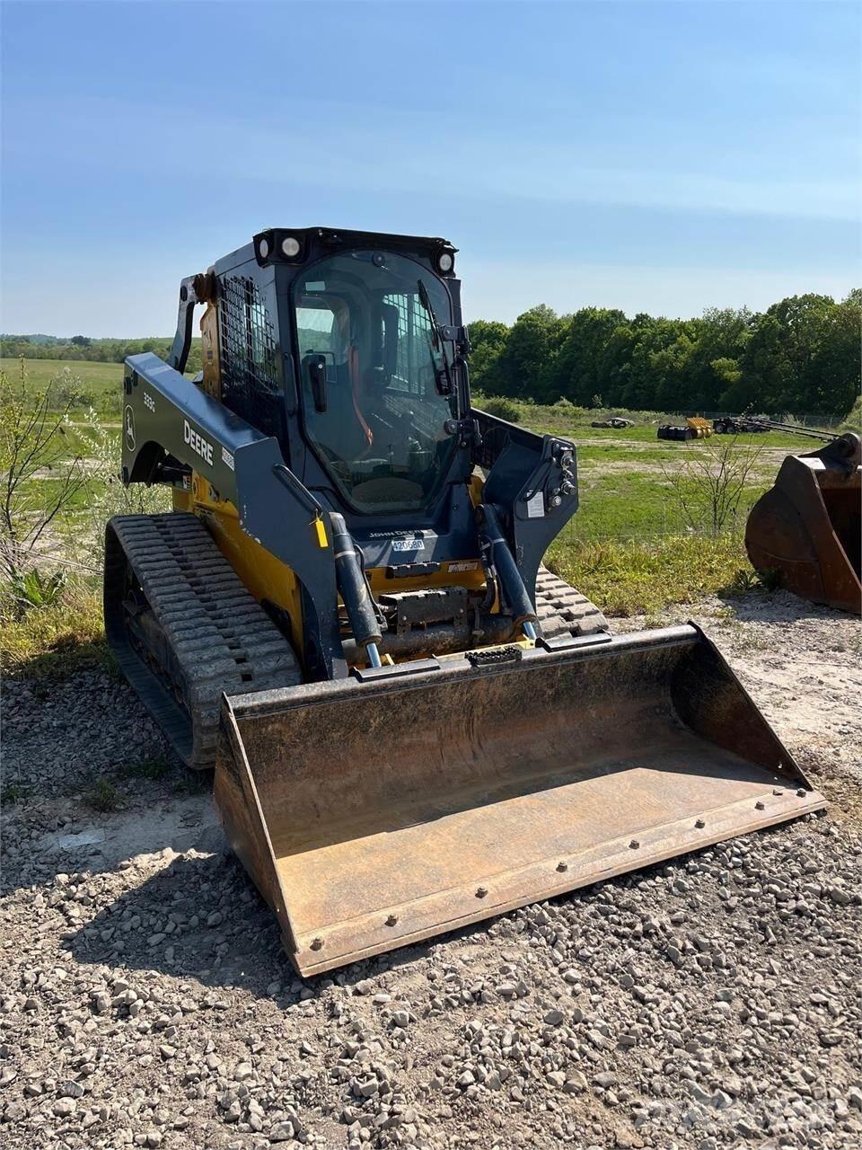 John Deere 333G Мини-погрузчики