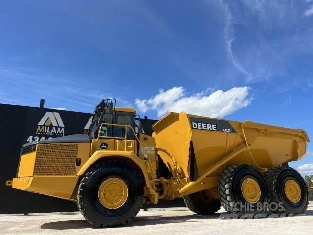 John Deere 460E Шарнирно-сочленённые самосвалы