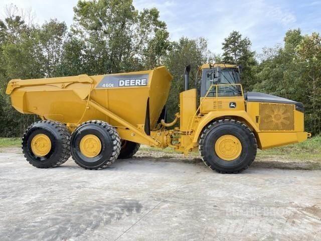 John Deere 460E Шарнирно-сочленённые самосвалы