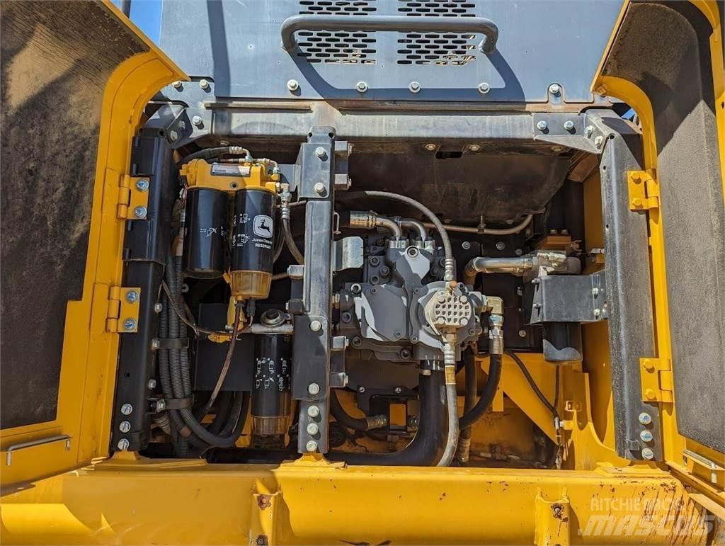 John Deere 470G LC Гусеничные экскаваторы