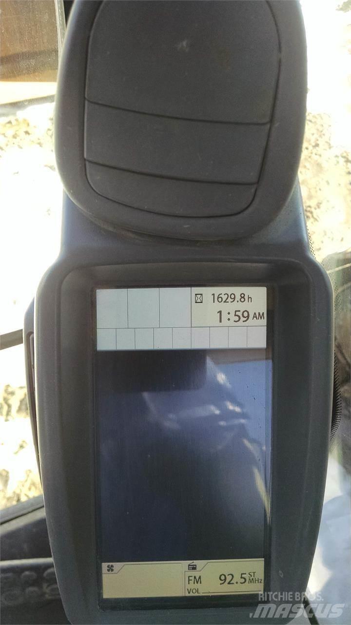John Deere 470G LC Гусеничные экскаваторы