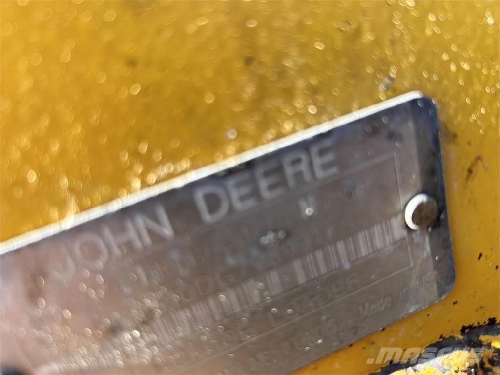 John Deere 510D Экскаваторы-погрузчики