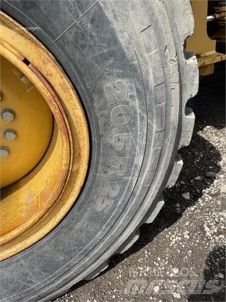 John Deere 544K Фронтальные погрузчики