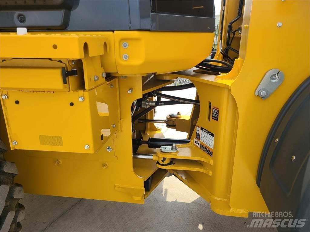 John Deere 544P Фронтальные погрузчики