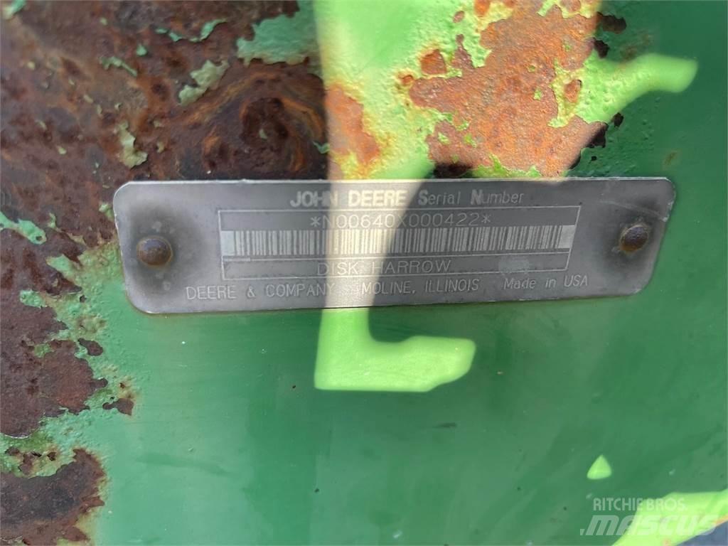 John Deere 640 Дисковые бороны